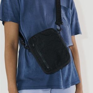 BAGGU sport crossbody
